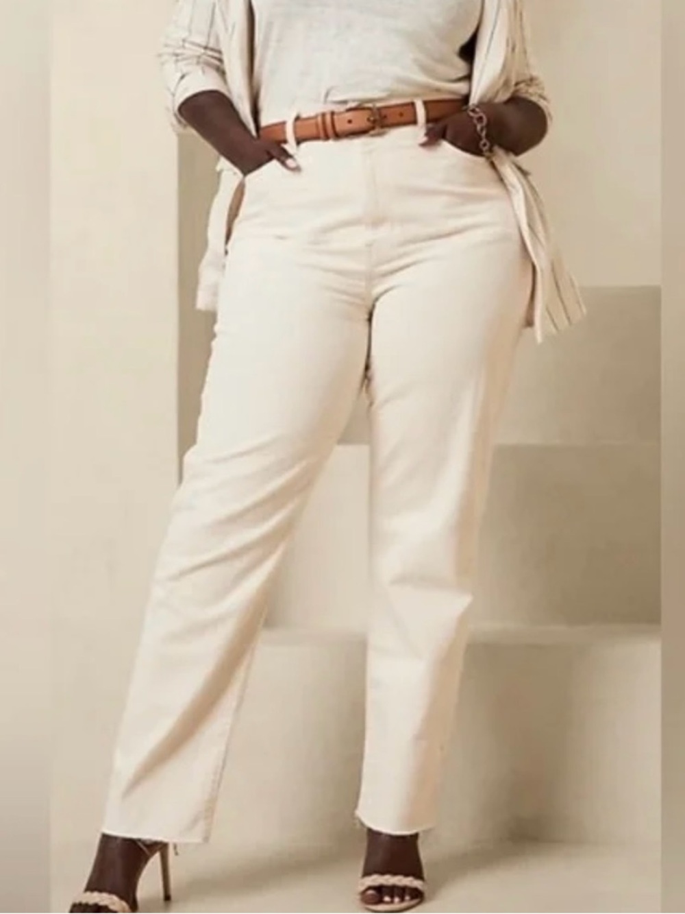 NWOT | Banana Republic | Cream Frayed Hem Straight Ankle Jeans | Size 16 / 18